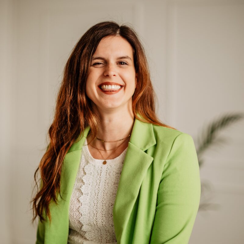 Daniela Kaiser VronisFunke Mind and Rocket Profilbild SEO Grün